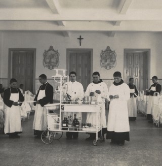 Grupo de Irmãos na Enfermaria